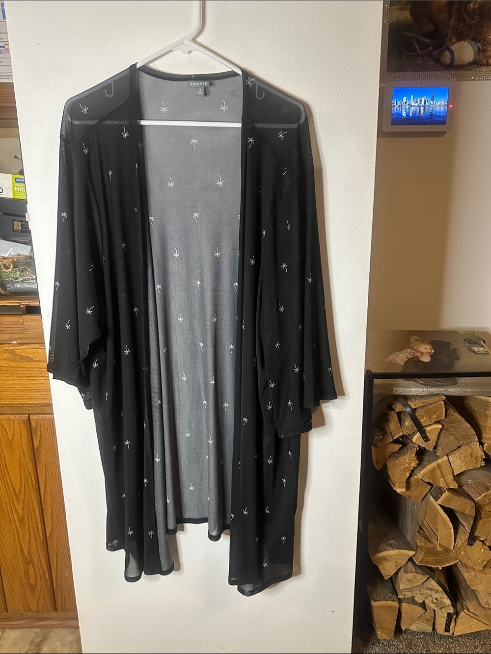Torrid Black Sheer Star Embroidered Kimono Tunic